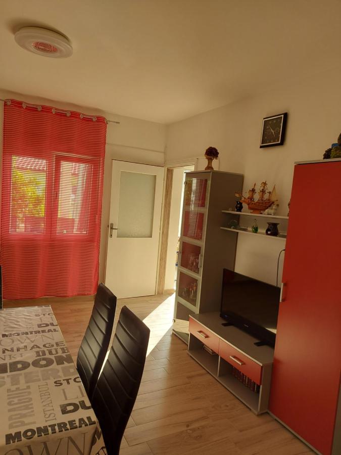 Apartment Valeria Lopar Ngoại thất bức ảnh