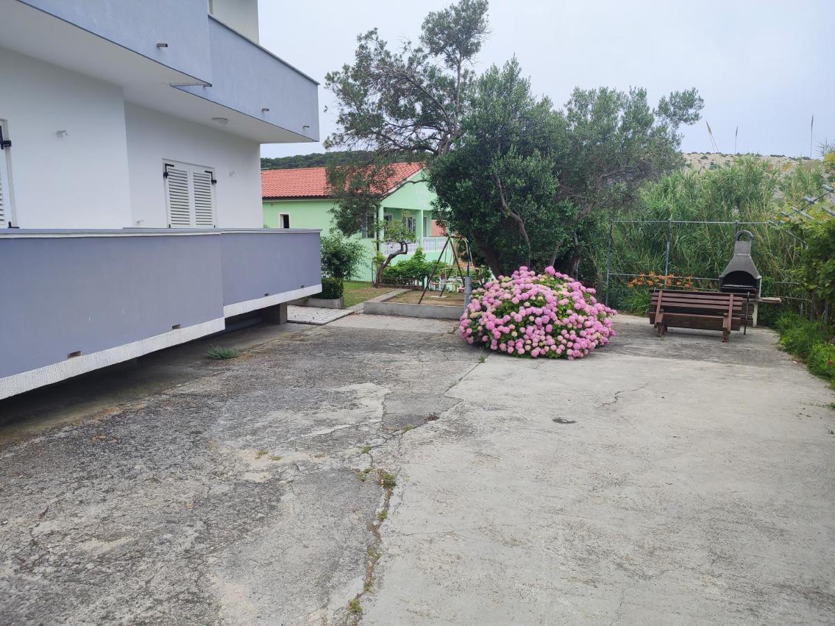Apartment Valeria Lopar Ngoại thất bức ảnh