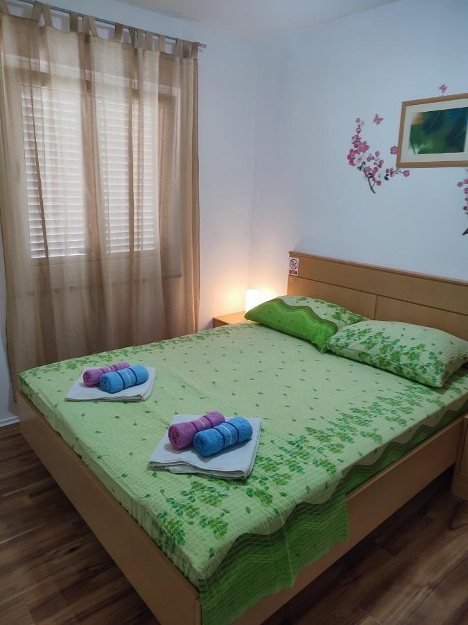 Apartment Valeria Lopar Ngoại thất bức ảnh