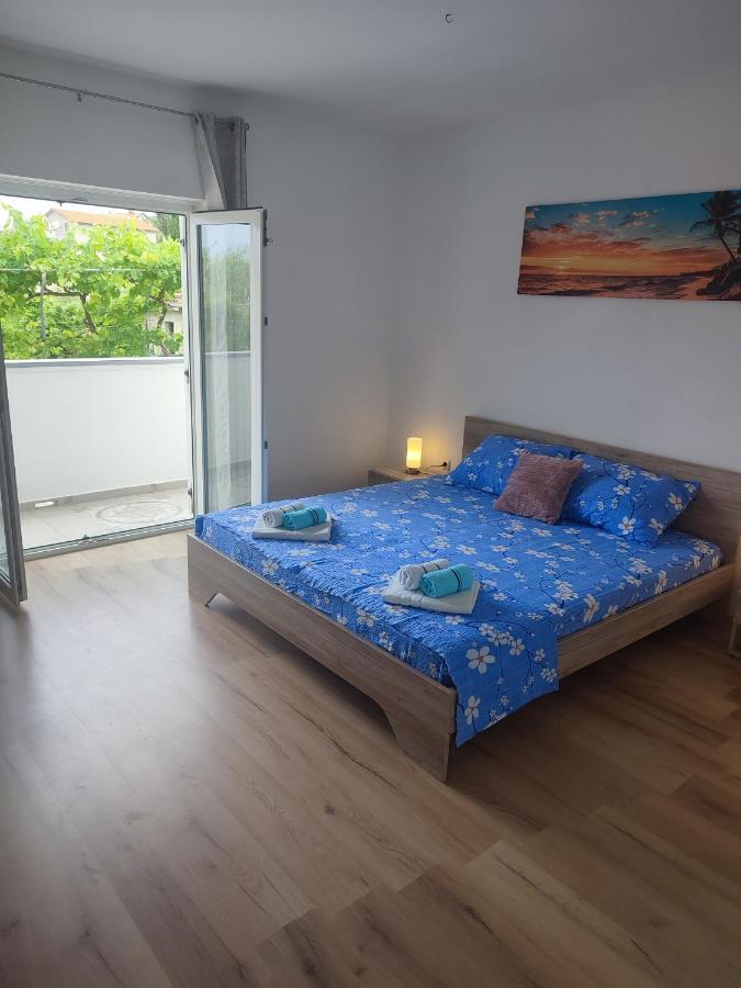 Apartment Valeria Lopar Ngoại thất bức ảnh